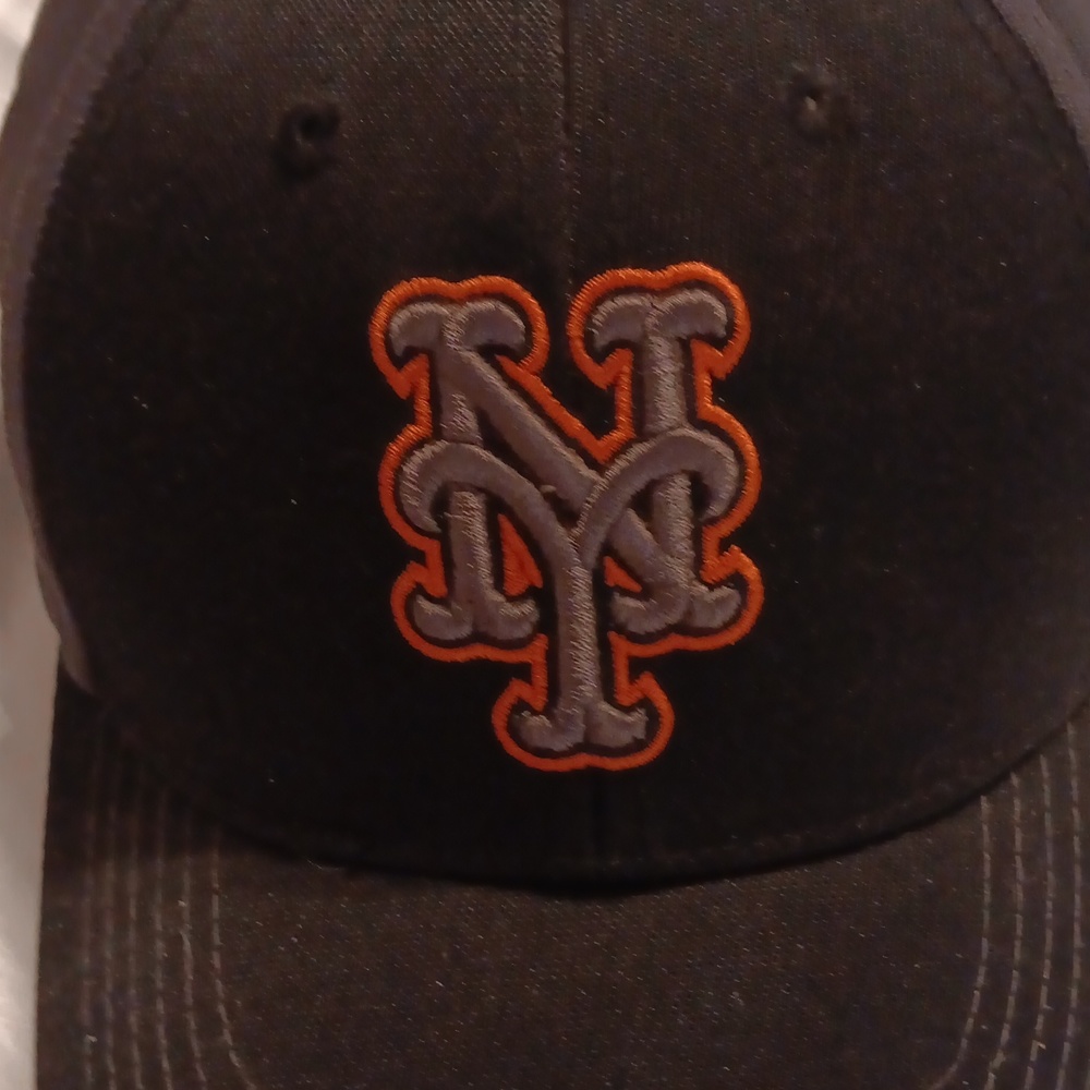 NY Mets Baseball ball Cap - Picture 2 of 3